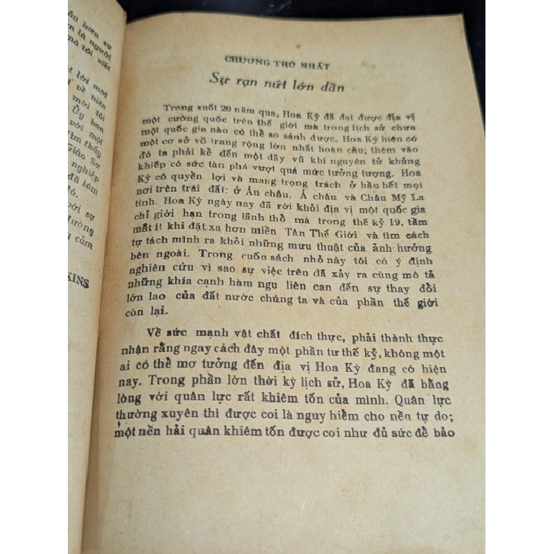 Ngoại giao trong thời đại mới - Dexter Perkins ( bản dịch Nguyễn Ngọc Nhạ ) 478019