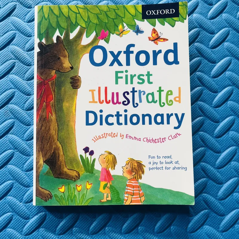 Oxford first Illustrated Dictionary 717122