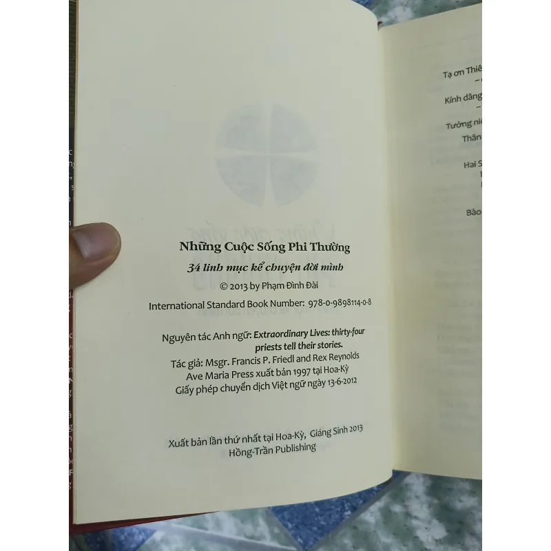 Những cuộc sống phi thường - 34 linh mục kể chuyện đời mình - Francis P. Friedl 708895