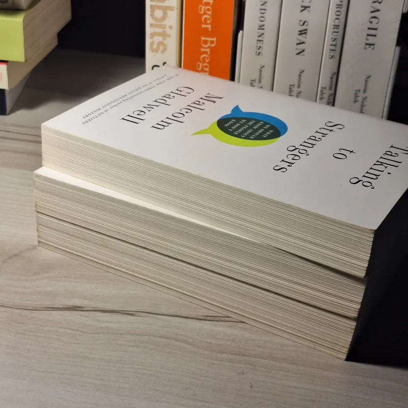 Malcolm Gladwell Talking to Strangers: What We Should Know about the People We Don't Know 933920