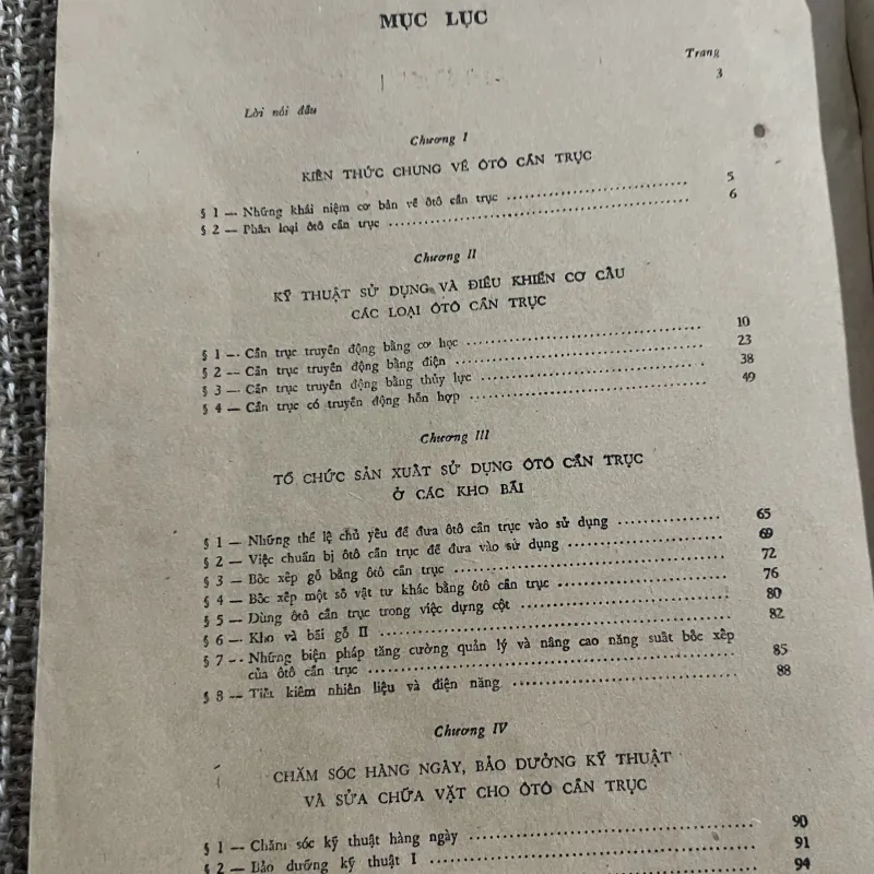 Sử dụng ô tô cần trục - VĂN BÀO , QUANG HÙNG ; 130 trang khổ lớn  1021868