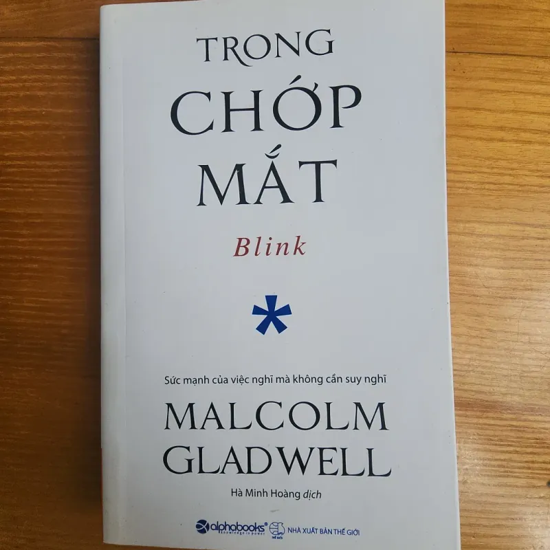 Trong chớp mắt 926739