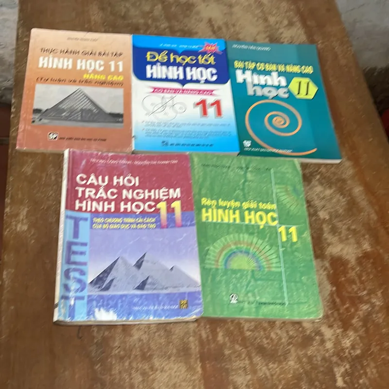 COMBO BỘ SÁCH HÌNH HỌC 11: thực hành giải bài tập, câu hỏi trắc nghiệm, rèn luyện… 733772