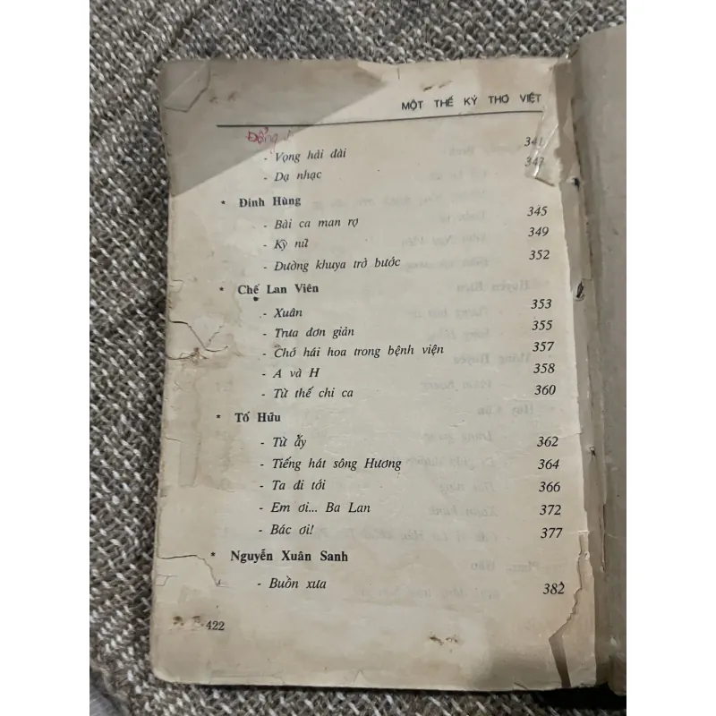 Một thế kỷ Thơ Mới  1029021