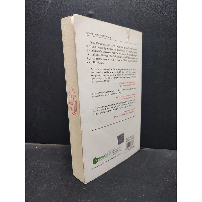 Marketing du kích trong 30 ngày Jay Conrad Levinson AI Lautenslager 2014 mới 70% rách bìa ố HCM1105 Marketing 914317