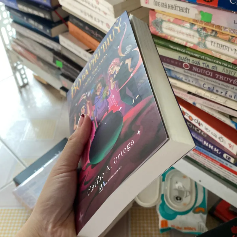 Bộ ba phù thủy và quái thú đêm  936613