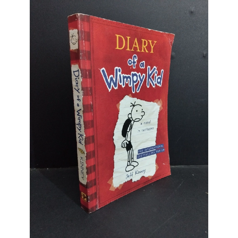 Diary of a wimpy kid a novel in cartoons mới 90% bẩn bìa, ố nhẹ HCM1712 Jeff Kinney NGOẠI VĂN Oreka-Blogmeo 368024