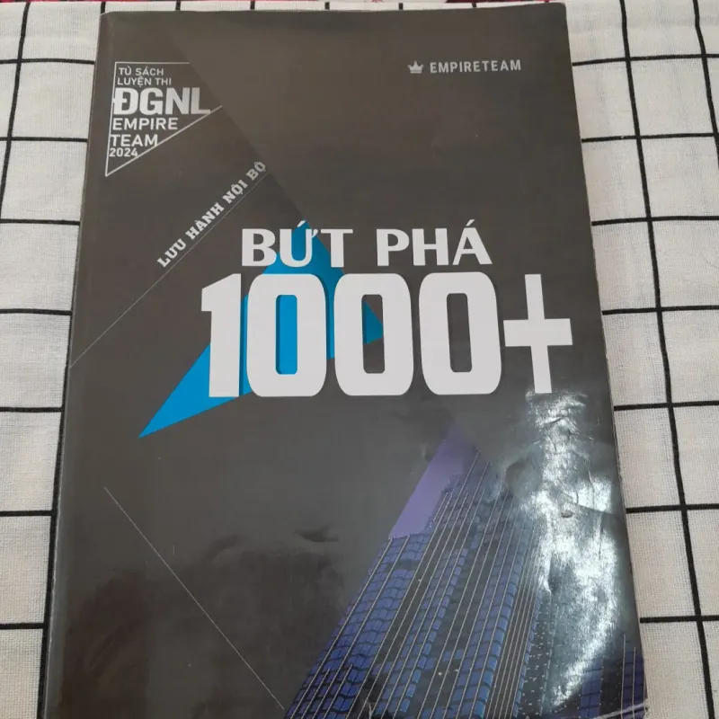 Sách ôn & tham khảo Luyện ĐÁNH GIÁ NĂNG LỰC EMPIRE TEAM 2024  576468