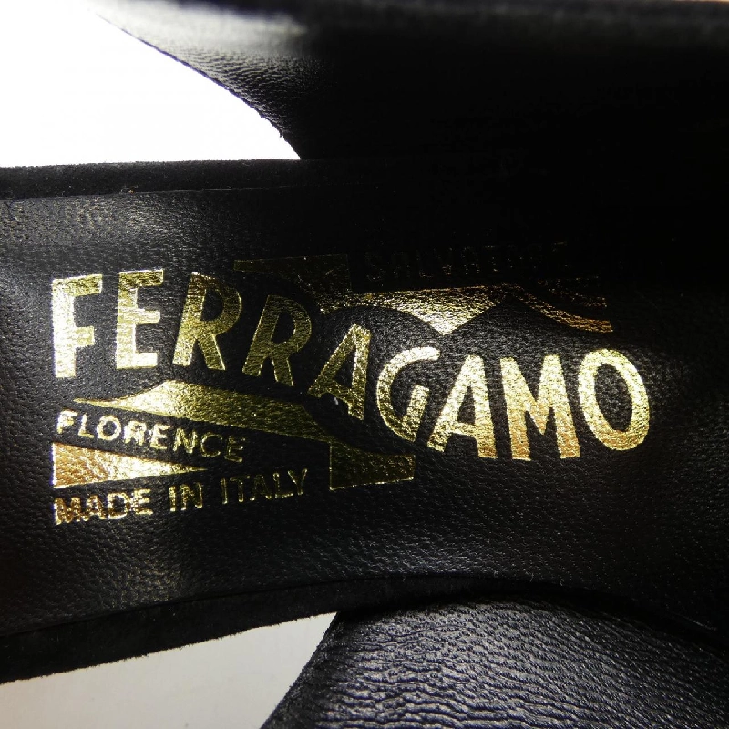 Giày SALVATORE FERRAGAMO - Hàng hiệu Authentic 830370