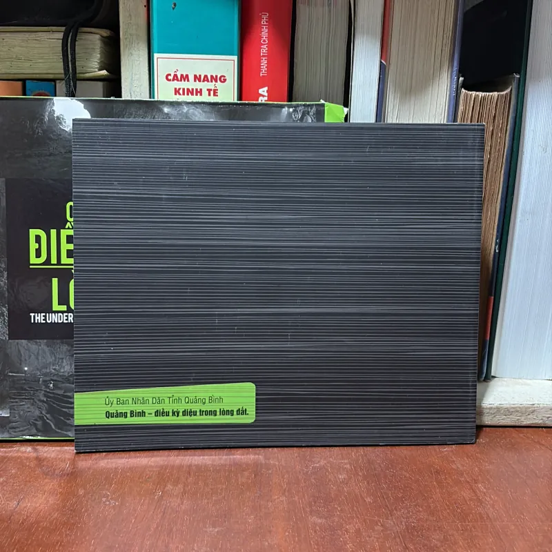 [Sách Có Hộp, Bìa Lớn Ngang, In Màu] - II Quảng Bình _ Điều Kỳ Diệu Trong Lòng Đất 798049