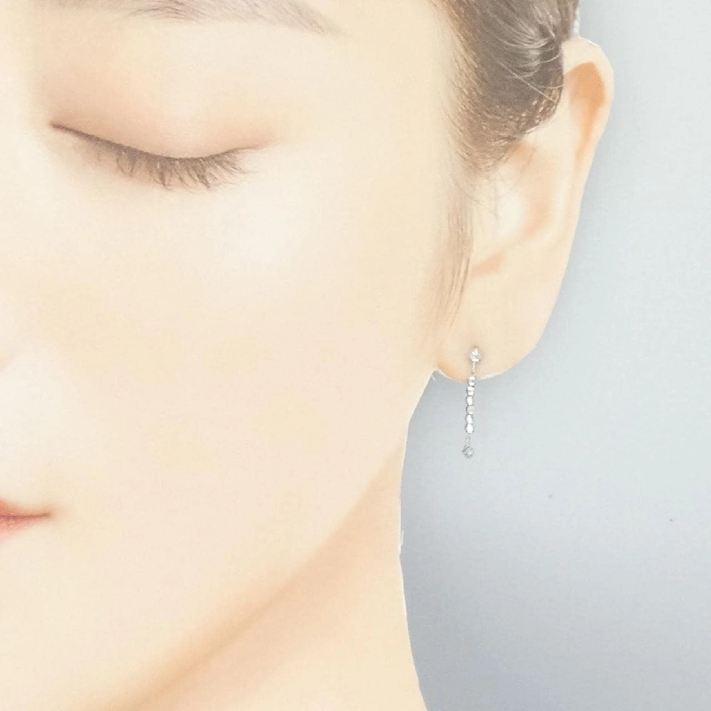 K18WG Bông tai kim cương 0.06CT - Hàng hiệu Chính hãng 873693