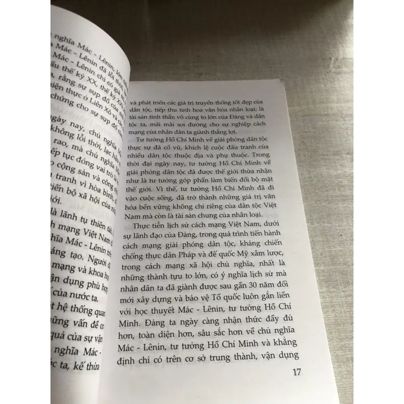 Một số vấn đề về bảo vệ tổ quốc trong thời kỳ mới 782095