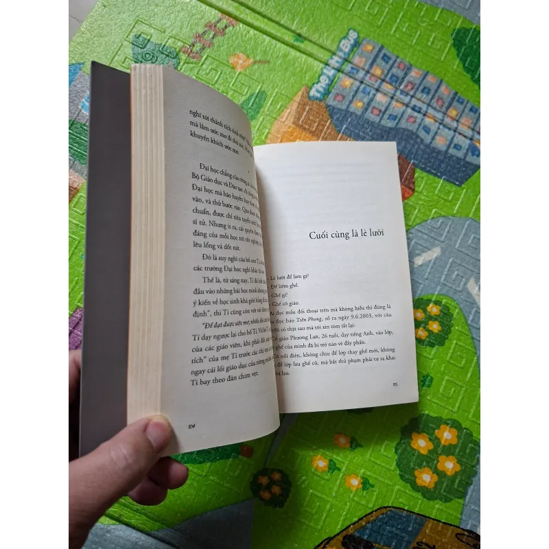 Tạp văn Phan Thị Vàng Anh 784020