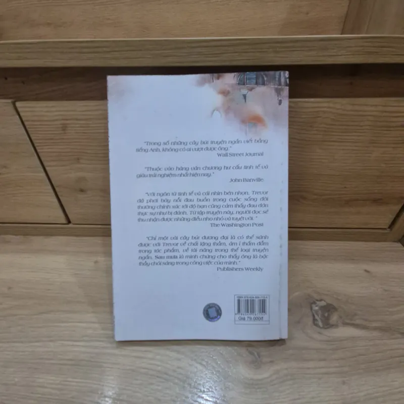 Sách "Sau mưa" 754330