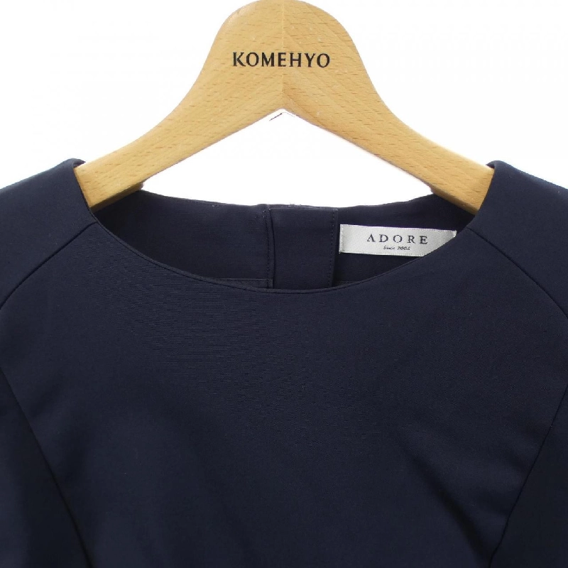 Áo ADORE - Hàng hiệu Authentic 812183