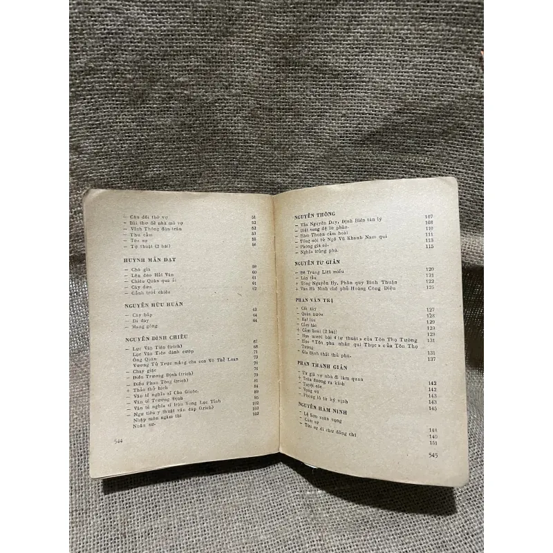 HỢP TUYỂN  THƠ VĂN VIỆT NAM 1858 - 1920 748337