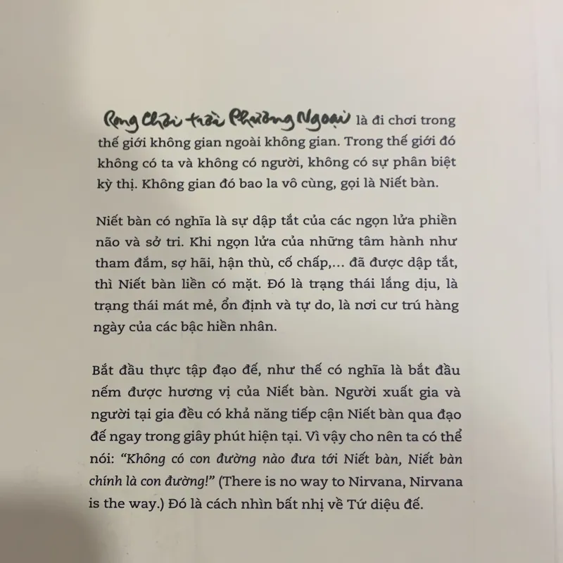 Sách Rong chơi trời phương ngoại 594428