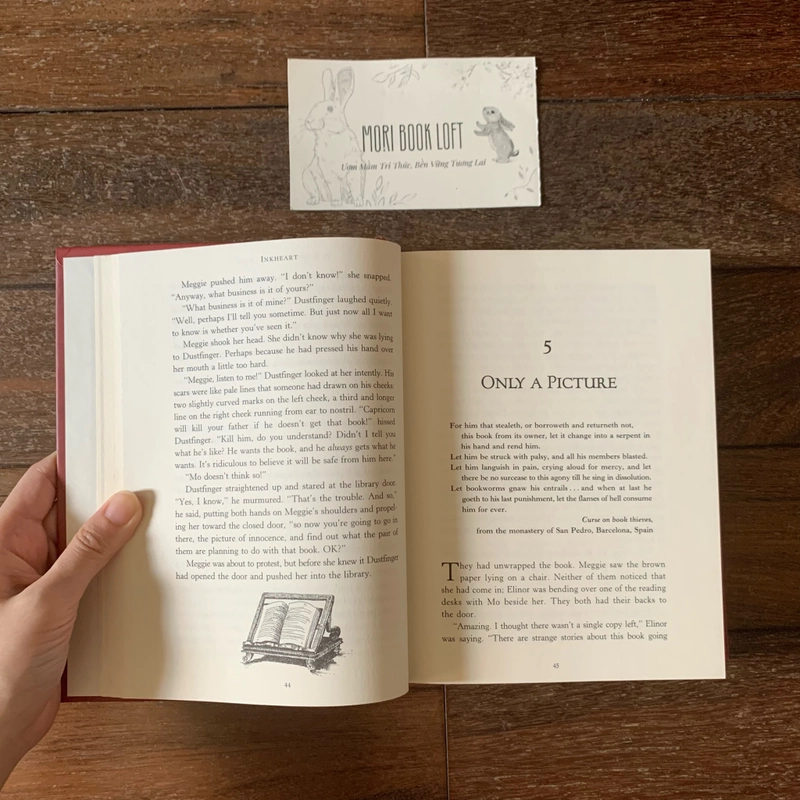 Sách ngoại văn Inkheart (Inkworld, Book 1), Used, bìa cứng  447781