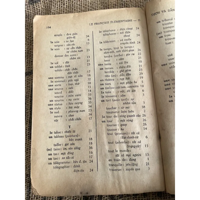 Le Français élémentaire" (Tiếng Pháp cơ bản).  Tác giả: G. Mauger và G. Gougenheim 1013344