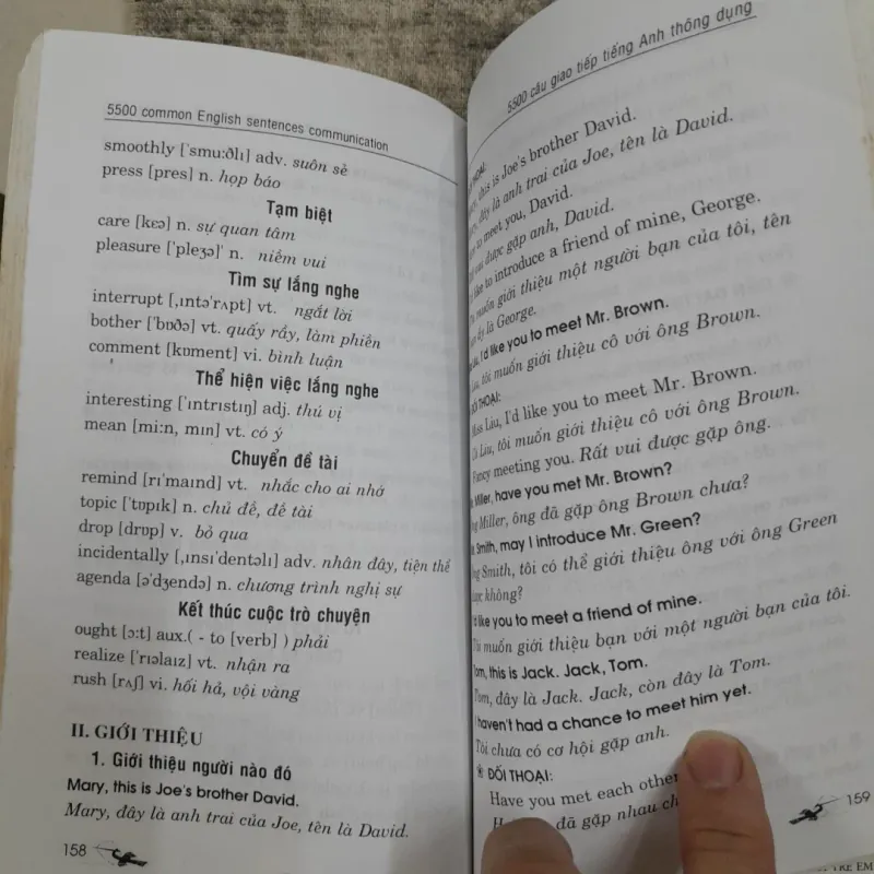 5500 câu & Sổ tay giao tiếp tiếng Anh thông dụng hằng ngày. Tg. Tri Thức Việt & Trường Hải 790567