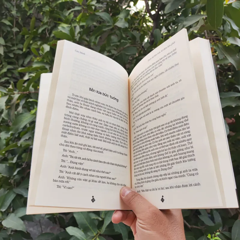 Thiên Tài Bên Trái, Kẻ Điên Bên Phải - Cao Minh 925340