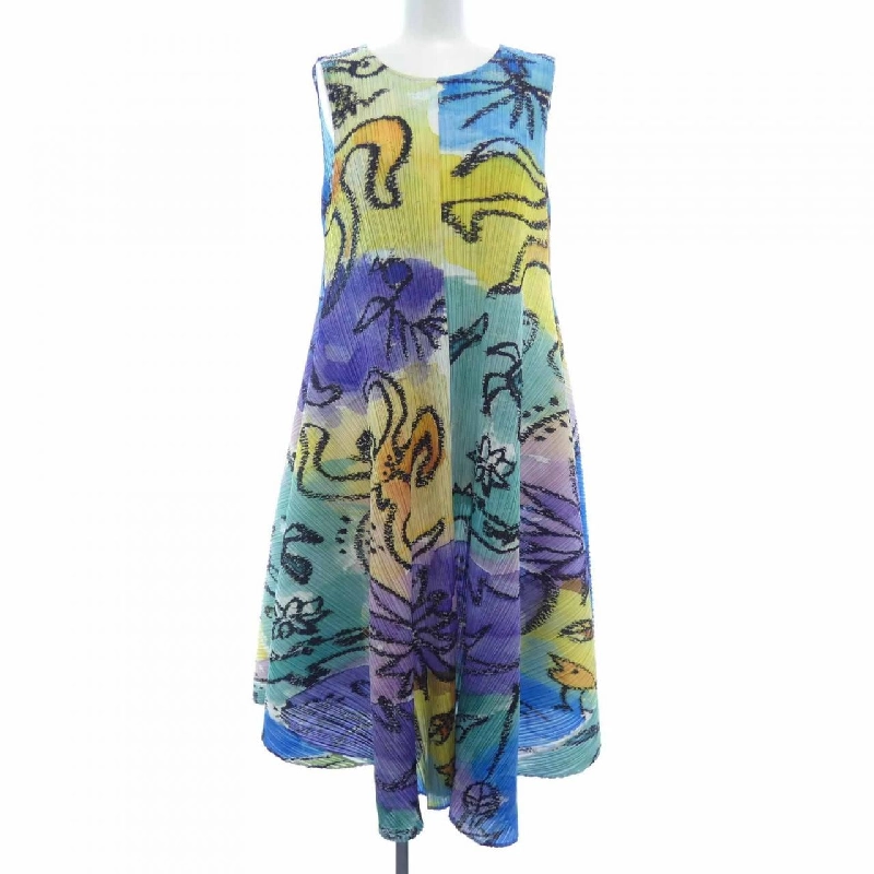 【Mã giảm giá】Đầm PLEATS PLEASE 651901