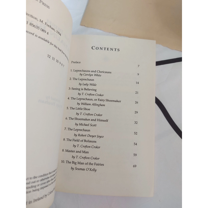 [Ngoại văn] - The Irish Leprechaun Book 478113