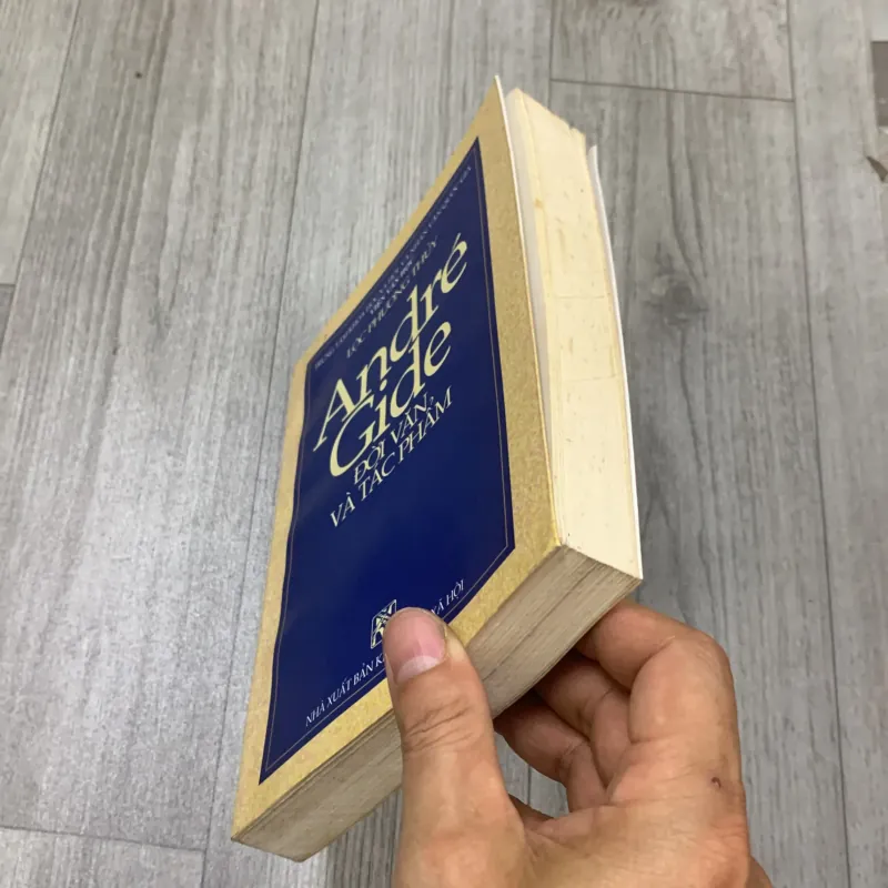 Andre gide đời văn và tác phẩm. Có chữ ký tặng của tg. 10b2 1026339