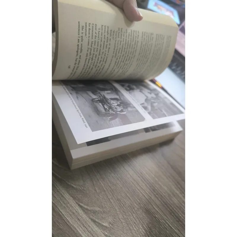 Writing Home (a collection of diaries, essays, and reflections) Alan Bennett 795614