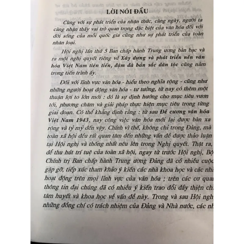 Những Vấn Đề Văn Hóa Việt Nam Hiện Đại, Nhà Xuất Bản Giáo Dục 932797