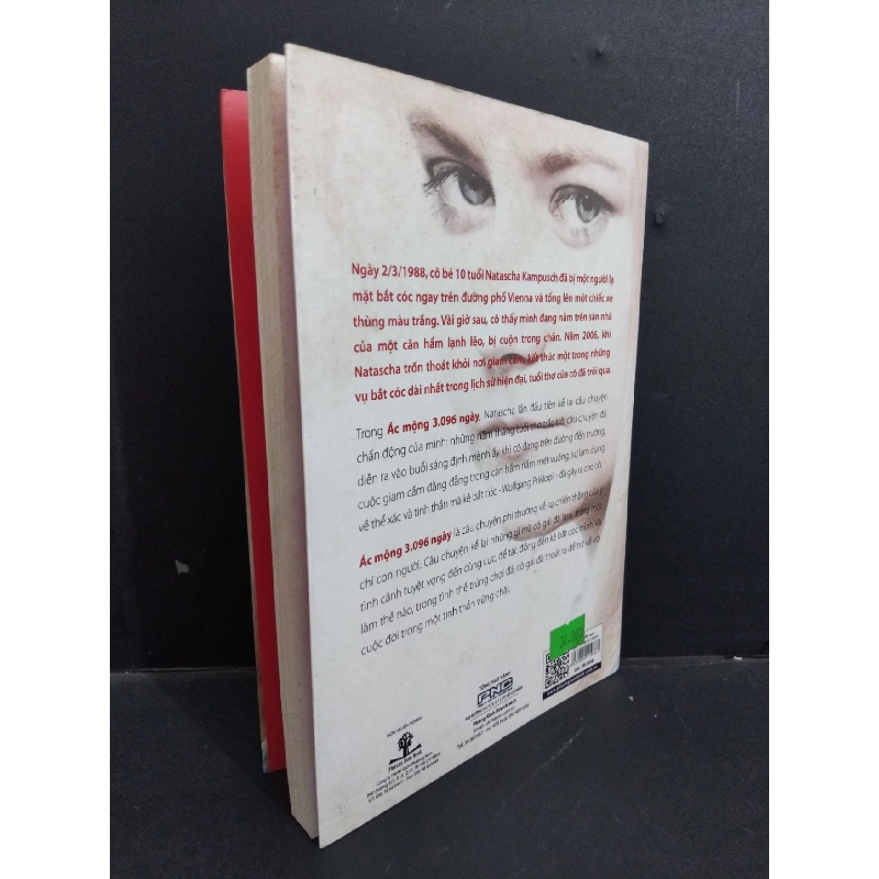 Ác mộng 3.096 ngày mới 80% ố bẩn 2014 HCM0612 Natascha Kampusch VĂN HỌC 918131