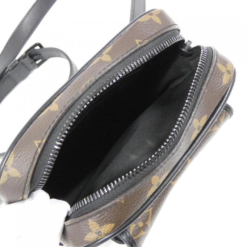 Túi đeo vai Louis Vuitton Monogram Macassar Christopher Wearable Wallet M69404 - Hàng hiệu Chính hãng 776425