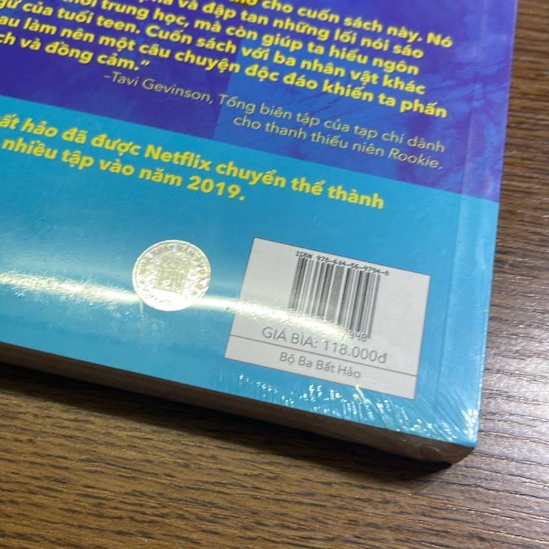 Bộ ba bất hảo Kirsten Smith 508237