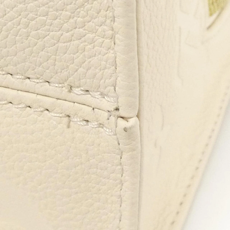 Túi xách Louis Vuitton Monogram Empreinte OnTheGo EW M23698 615105