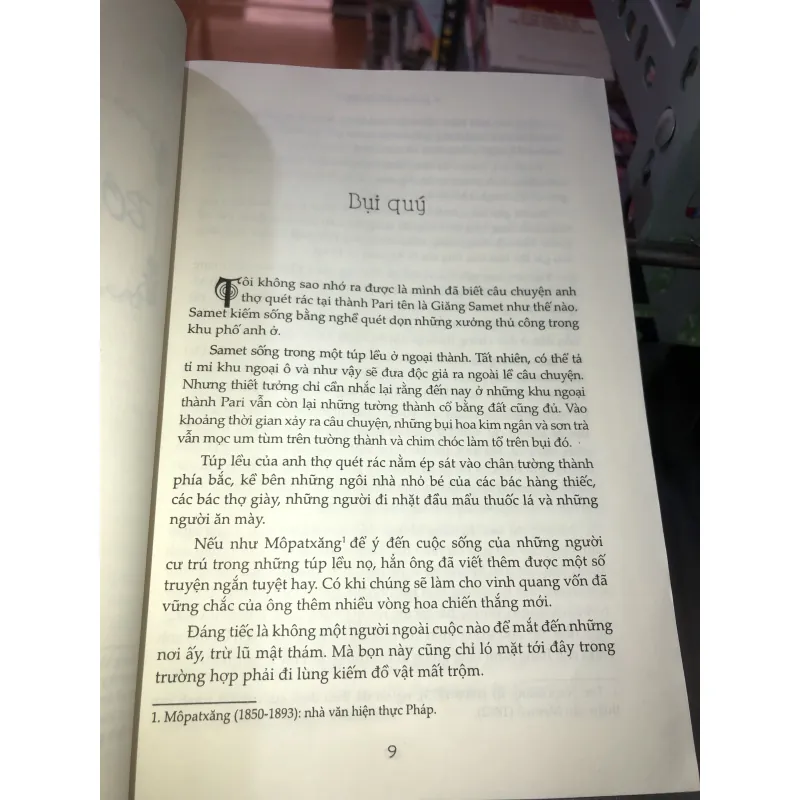 Bông hồng vàng và bình minh mưa - Konstantin Georgiyrvich Paustovsky 995158