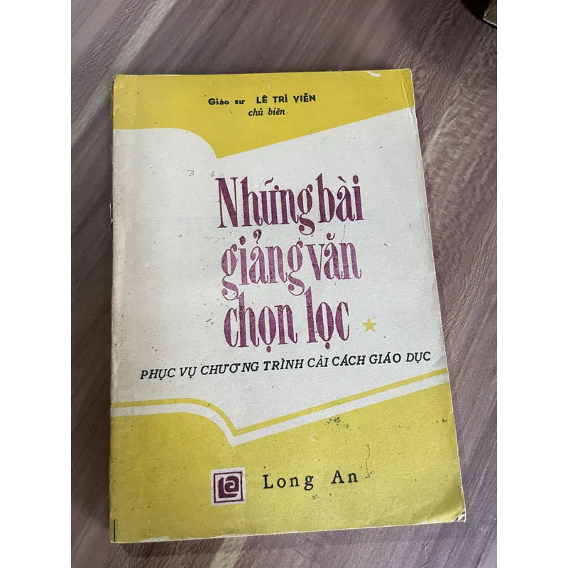 Những bài giảng văn chọn lọc - Lê Trí Viễn  681782