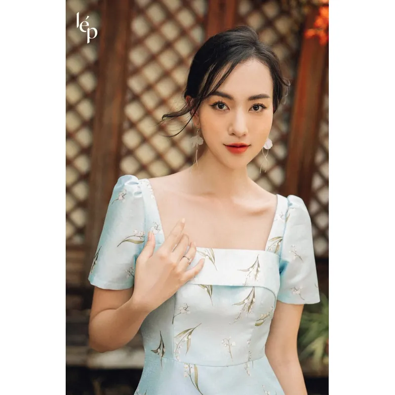 Váy hoa xanh của Lép 714639