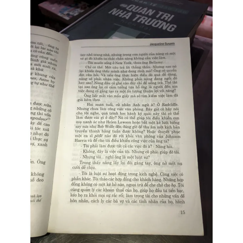 Thung lũng búp bê - Jaqueline Susann 1005475