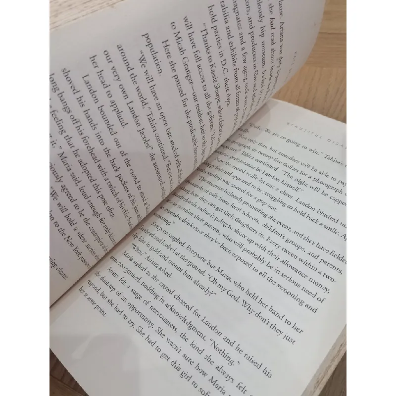 Beautiful disaster - Kate Brian 597301