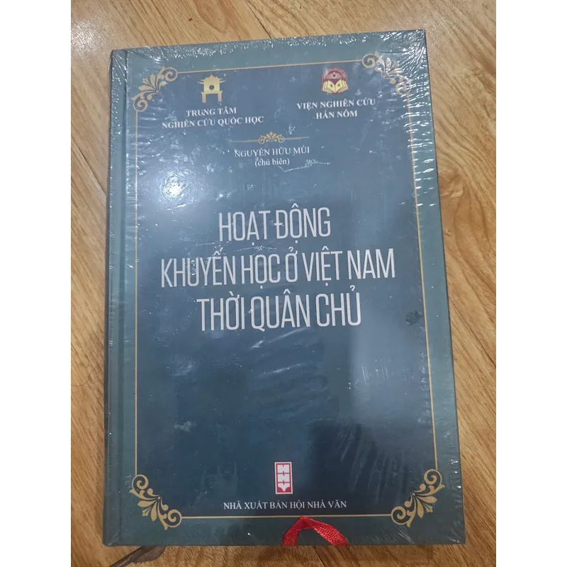 Hoạt động khuyến học ở Việt Nam thời quân chủ (bìa cứng)
140k (bìa 280k) 553265