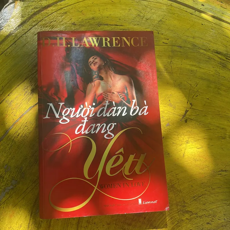 COMBO D.H. LAWRENCE: NGƯỜI TÌNH CỦA PHU NHÂN CHATTERLEY - NGƯỜI ĐÀN BÀ ĐANG YÊU 717169