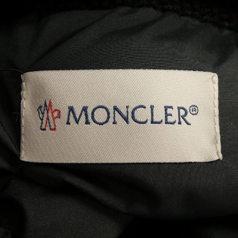 【Sản phẩm mới】Moncler MONCLER 20939B00035 Áo khoác lông 633007