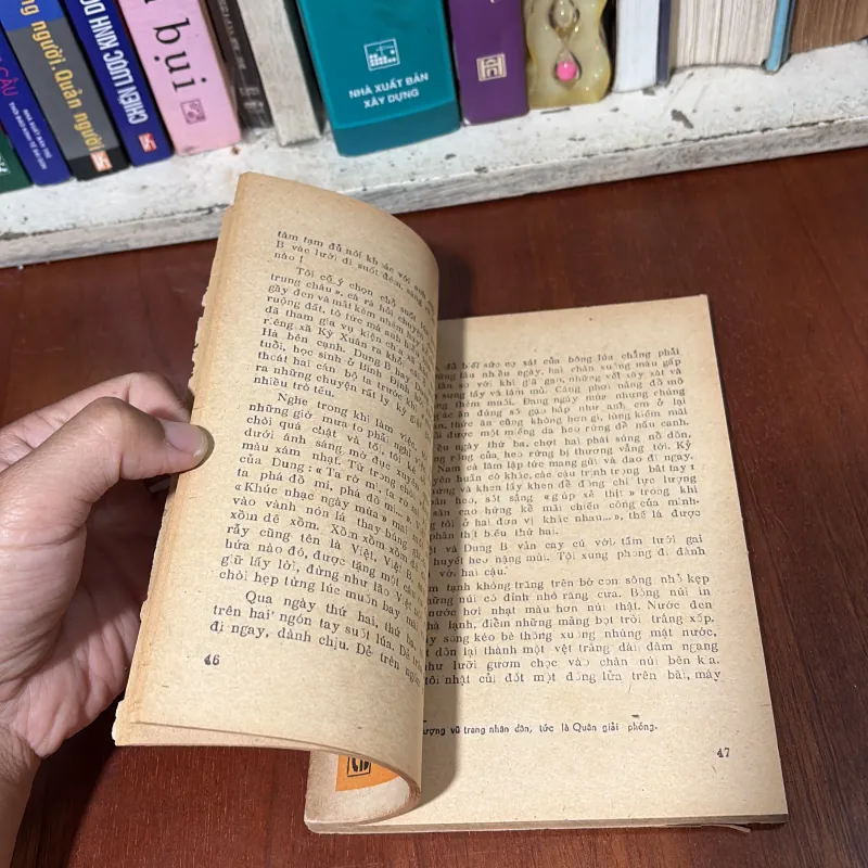 [Sưu Tầm] - II Hồi Ký: Trong Mưa Núi - Phan Tứ - 1985 936135