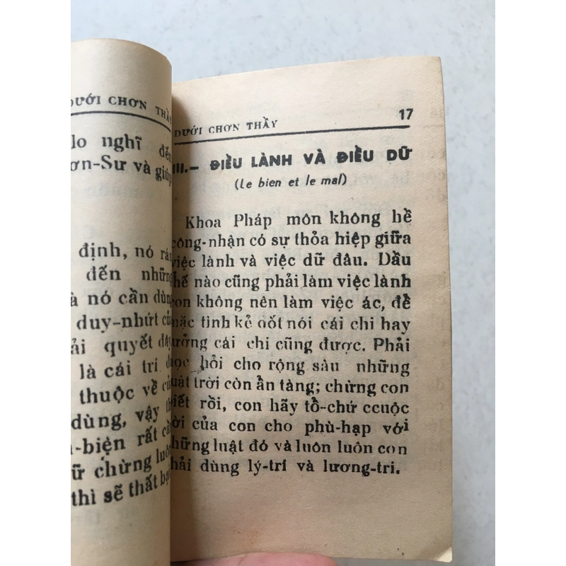 (1972) Dưới Chơn Thầy - Hội Thông Thiên Học Việt Nam 408563