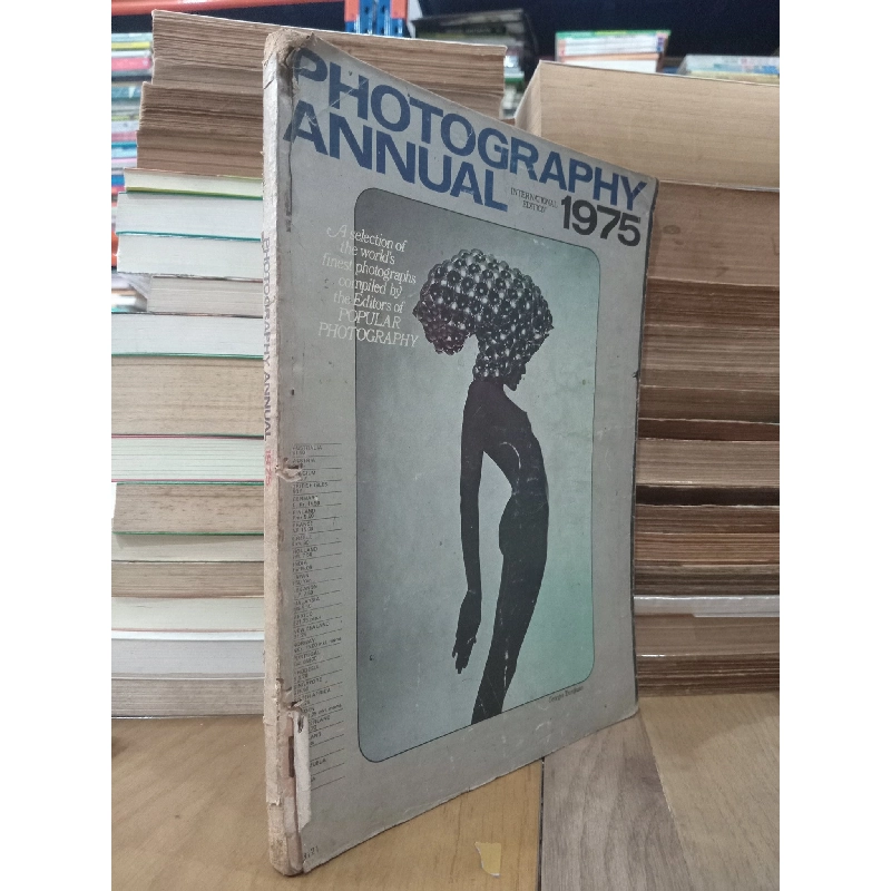 Photography Annual 1975 791704