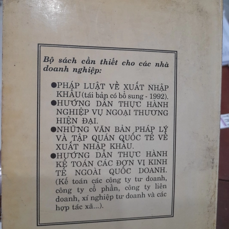 YAMAGUCHI - Hướng dẫn thực hành NGHIỆP VỤ NGOẠI THƯƠNG HIỆN ĐẠI 491395