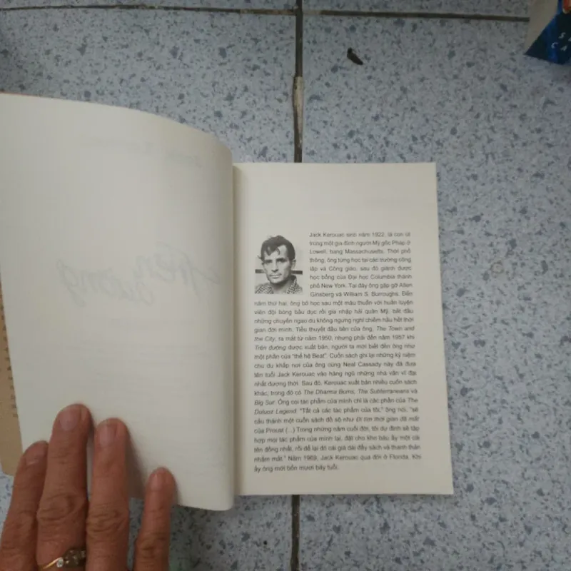 Trên đường Jack kerouac  977816