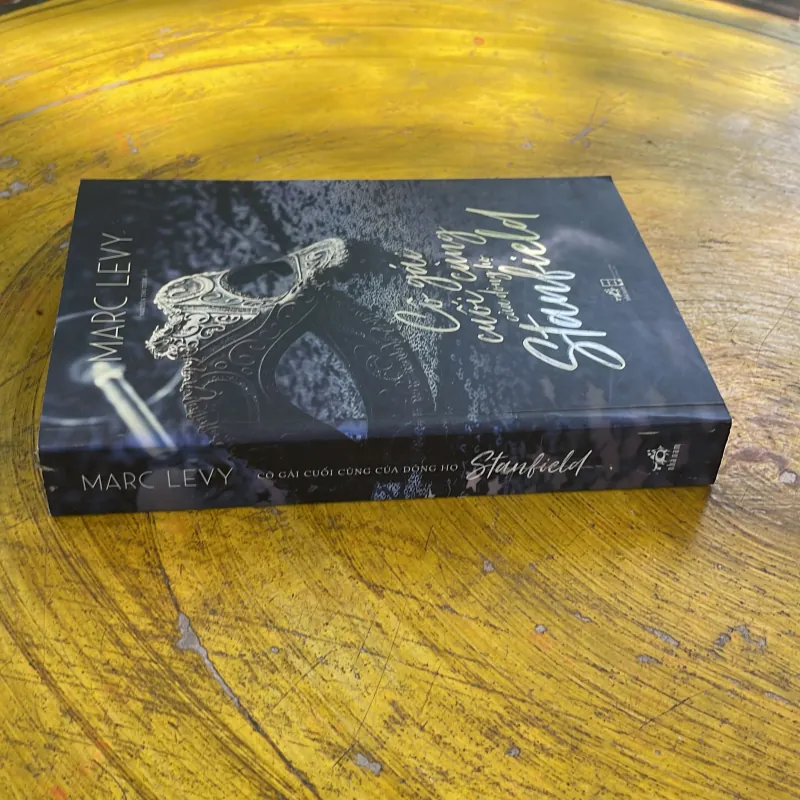CÔ GÁI CUỐI CÙNG CỦA DÒNG HỌ STANFIELD - MARC LEVY 996989