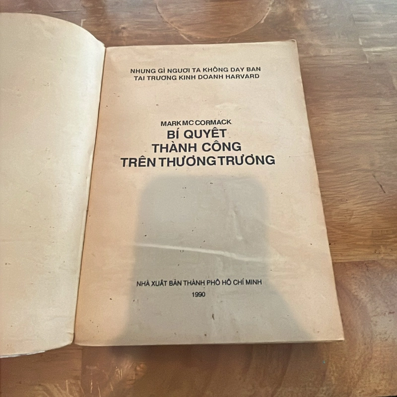 Kinh tế - Bí quyết thành công trên thương trường- Mark H.McCormack 355710