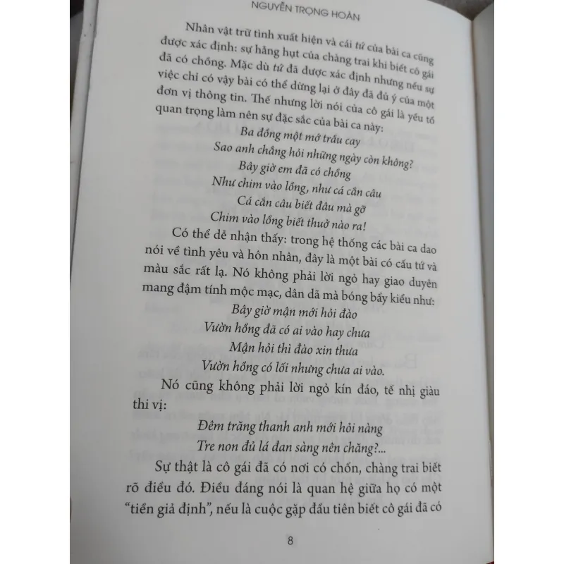 Trữ lượng cảm xúc, trữ lượng của tâm hồn" của tác giả Nguyễn Trọng Hoàn, ( bìa cứng) 761584